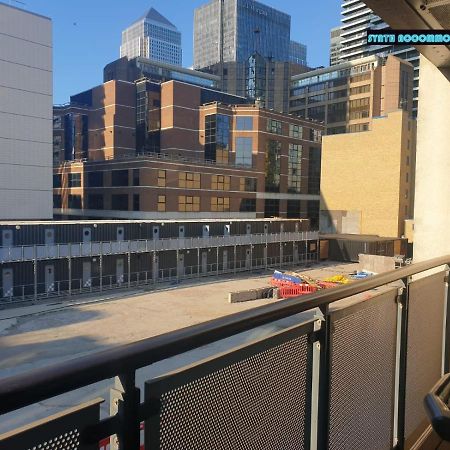 80S Retro 1Bed Studio Serviced Apartment Canary Wharf Perfect For Solo & Couple Travellers ลอนดอน ภายนอก รูปภาพ